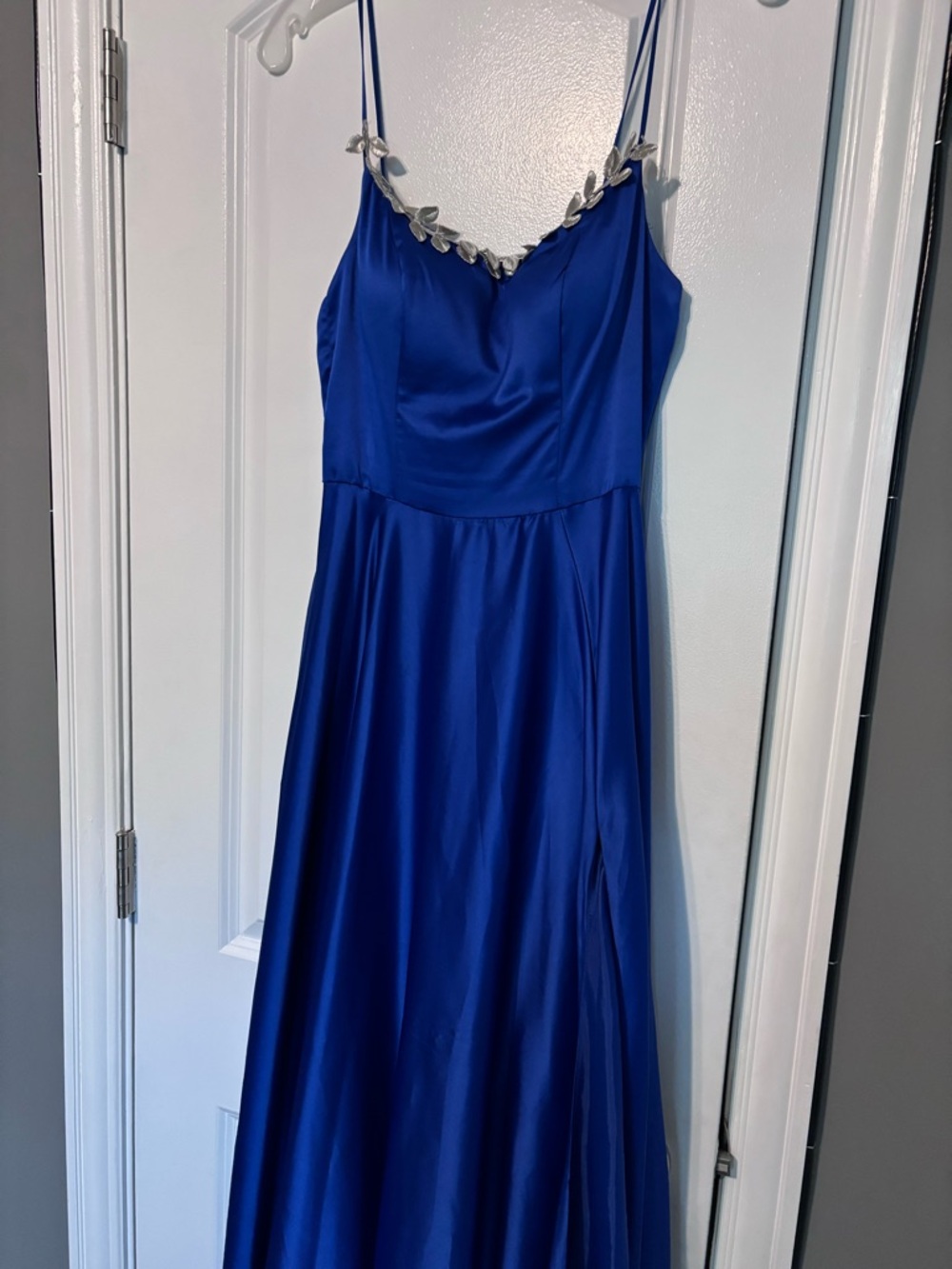 B Darlin Royal Blue Satin Maxi Dress Slit Spaghetti Strap Formal pockets Size 4 - Picture 5 of 13